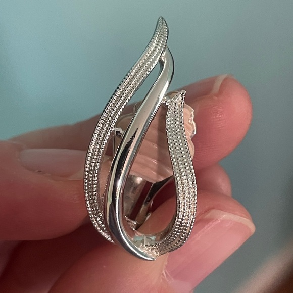 VTG Sarah Cov. Clip on earrings - Picture 2 of 11